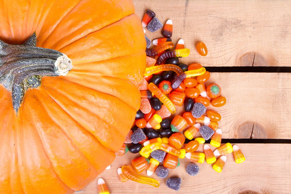 Halloween Candy Guide: Top 10 Best Trick or Treating Candies - Forkly