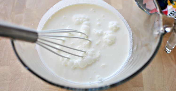 No Cream? No Problem! Make Your Own Heavy Cream Substitute - Forkly