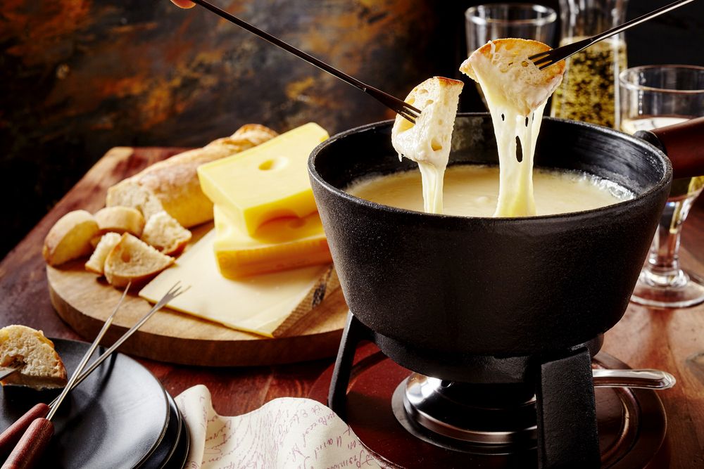 Ideas And Tips For An Old School Fondue Party Forkly