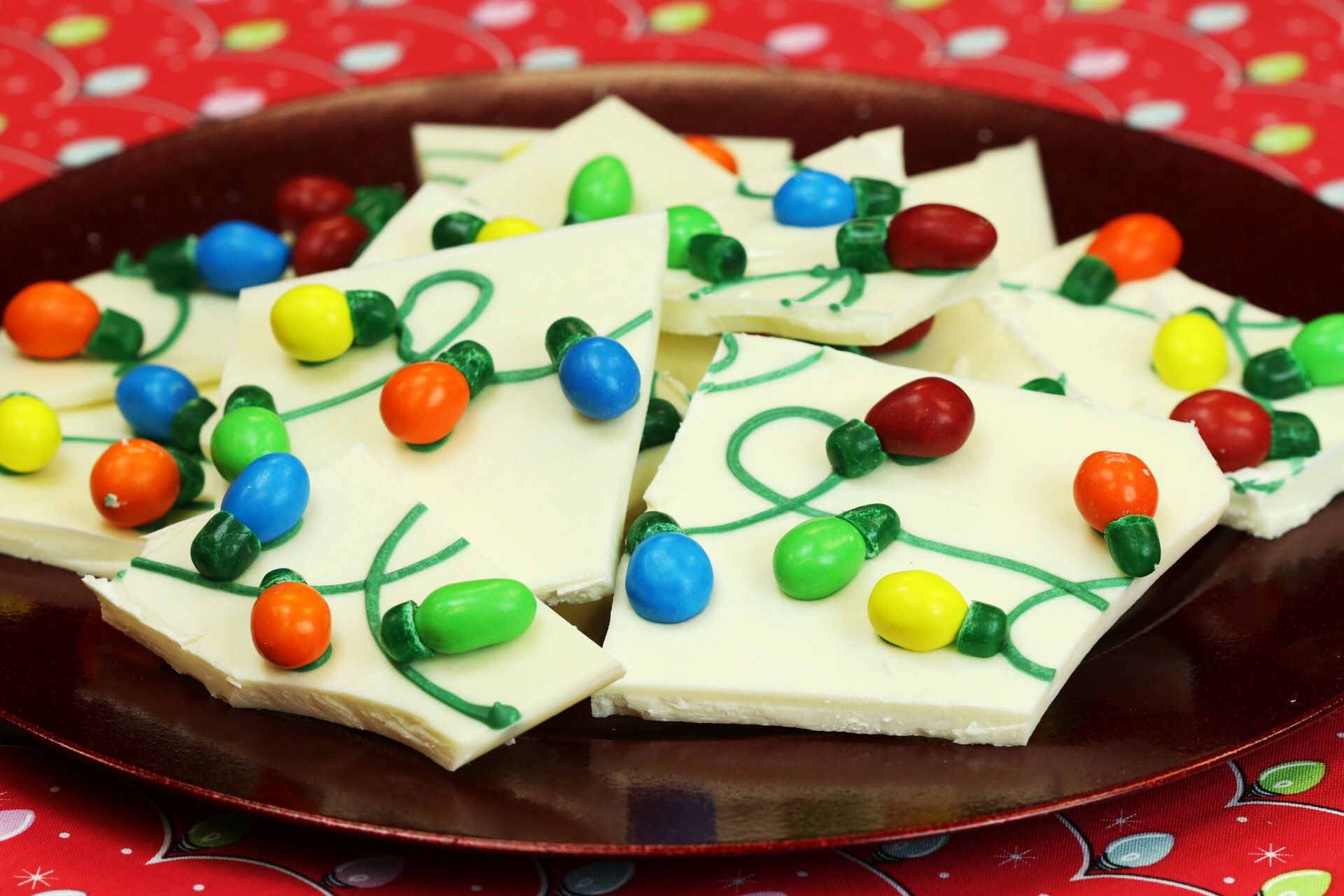 Christmas Lights Chocolate Bark - Forkly