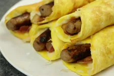 Low-Carb Breakfast Egg Wrap