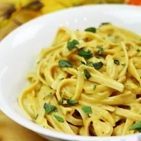 Creamy, Dairy-Free Pumpkin Alfredo