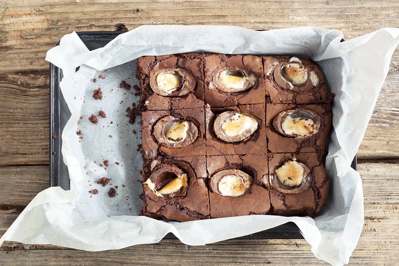 eyJidWNrZXQiOiJwdWItc3RvcmFnZSIsImtleSI6ImZvcmtseS93cC1jb250ZW50L3VwbG9hZHMvMjAxOC8wMi9jYWRidXJ5LWNyZW1lLWVnZy1icm93bmllcy1zY3J1bXB0aW91cy1yZWNpcGUtMS5qcGciLCJlZGl0cyI6W119