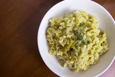 Vegan Asparagus Risotto: Wolf Gourmet Multi-Function Cooker Recipe