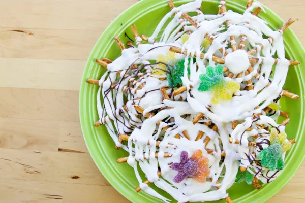 Easy 3-Ingredient Spooky Pretzel Spiderwebs