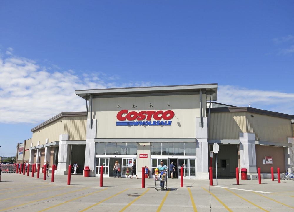 costco-will-soon-require-a-membership-to-eat-at-their-inexpensive-food