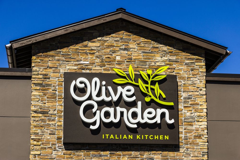 Olive Garden Offers Family Bundles That Are Perfect For Easter Dinner